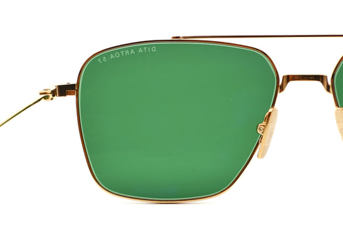 ARTOA.57 col.02